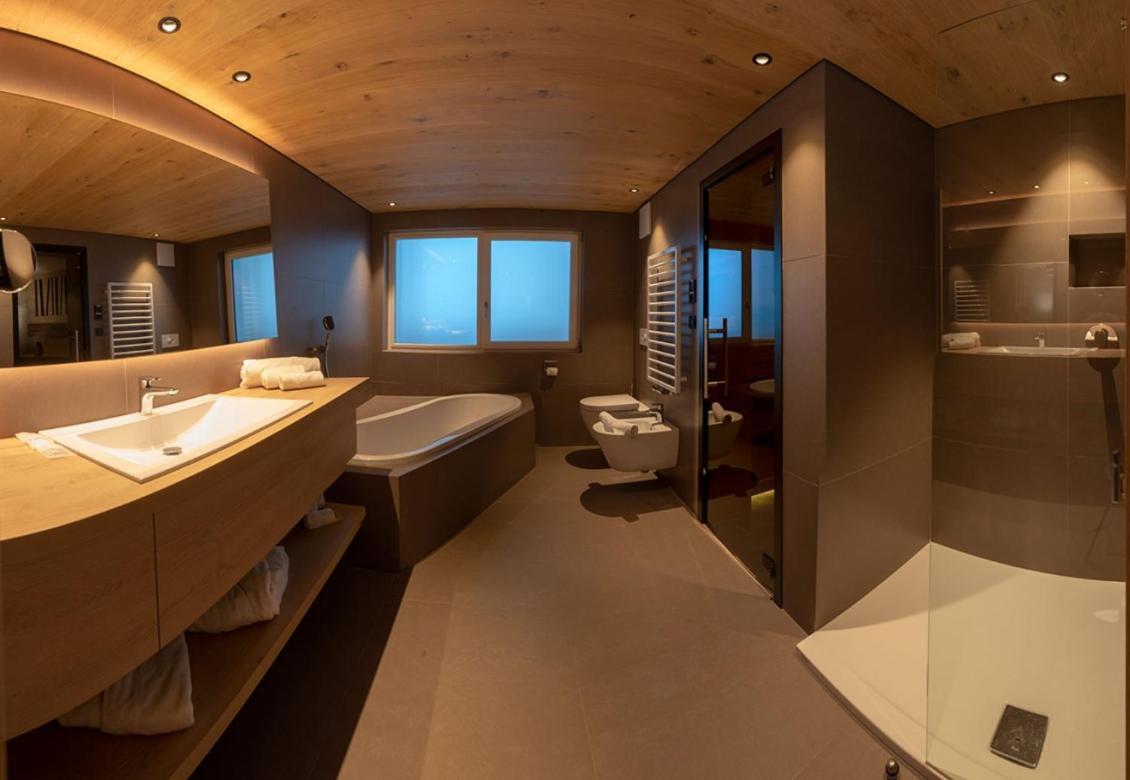Hotel Garni Dolomieu Сельва-ди-Валь-Гардена Экстерьер фото